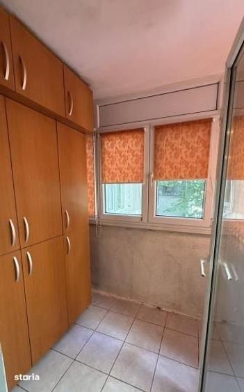 Apartament cu 4 camere în Drumul Taberei