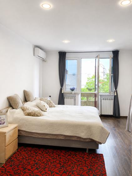 Apartament cu 4 camere decomandat, mobilat în Armeneasca