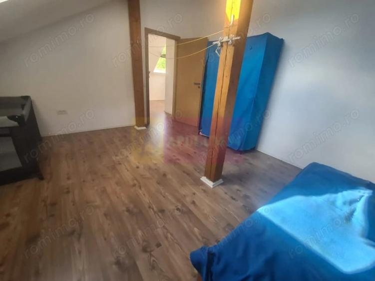 Casă cu 6 camere cu Teren 6600 Mp în Cornu