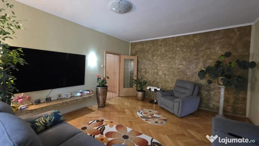 Apartament cu 2 camere semidecomandat în Central