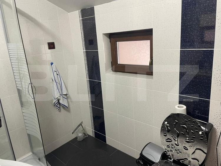 Casă individuală cu 5 camere cu Canalizare în Pucioasa
