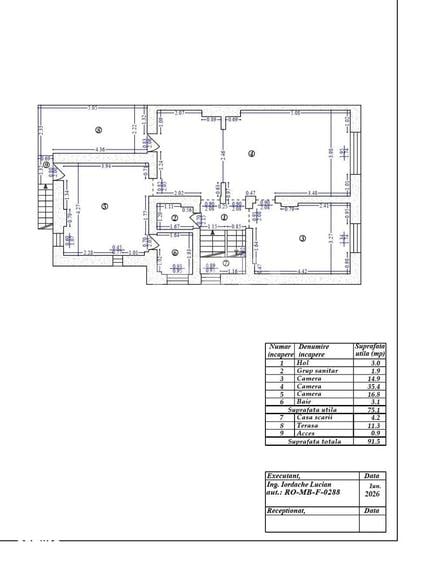 Apartament cu 5 camere în Tei