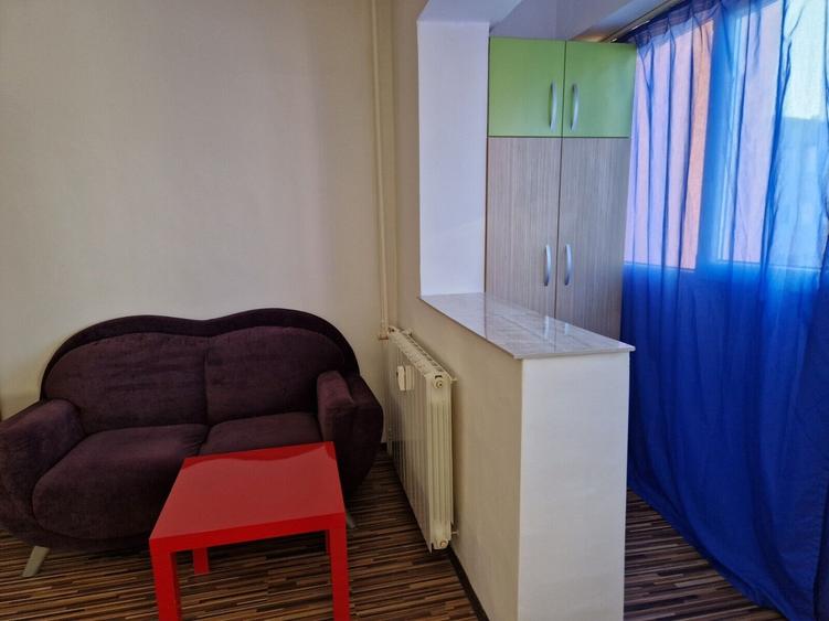 Garsonieră semidecomandată, mobilată în Teiul Doamnei