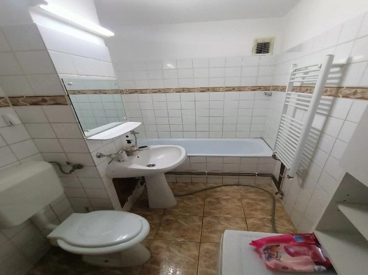 Garsonieră decomandată, mobilată în Șagului