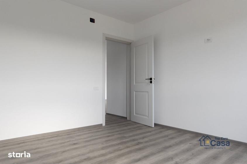 Casă cu 3 camere în Piscani