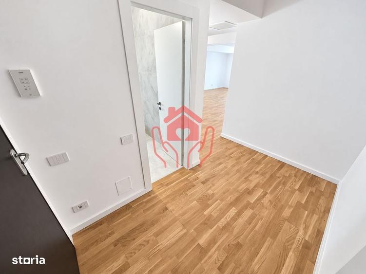Apartament cu 3 camere în Est