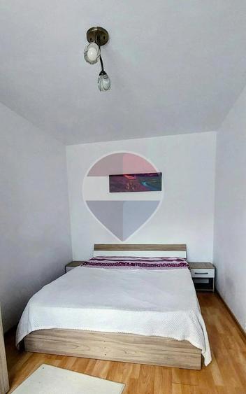 Apartament cu 2 camere nedecomandat în Filiași