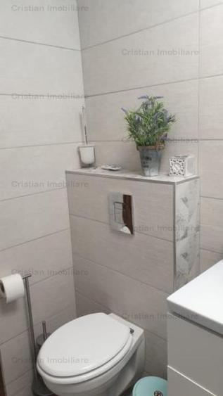Apartament cu 3 camere decomandat în Buzaului