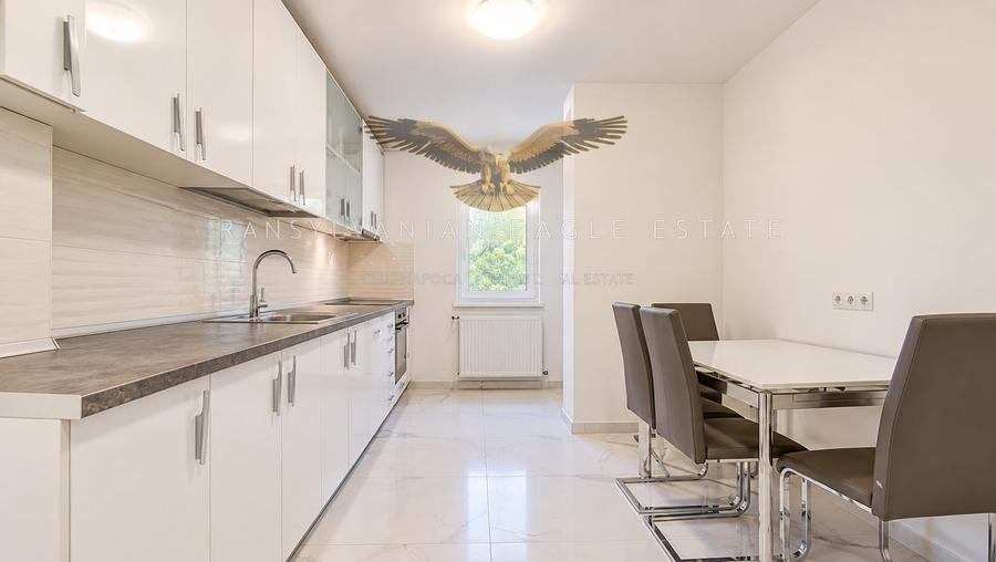 Apartament cu 4 camere semidecomandat, mobilat în Zorilor
