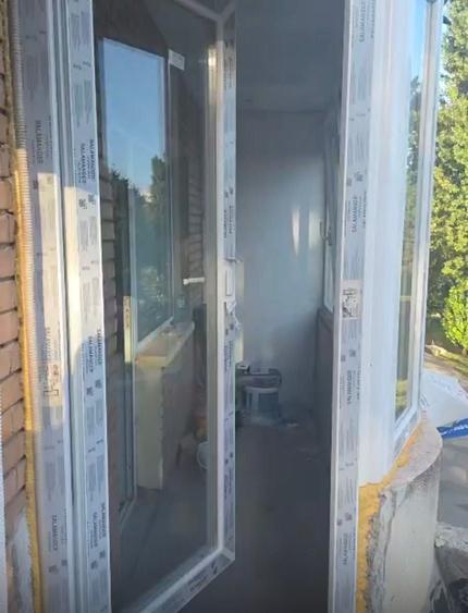 Apartament cu 2 camere decomandat în Far