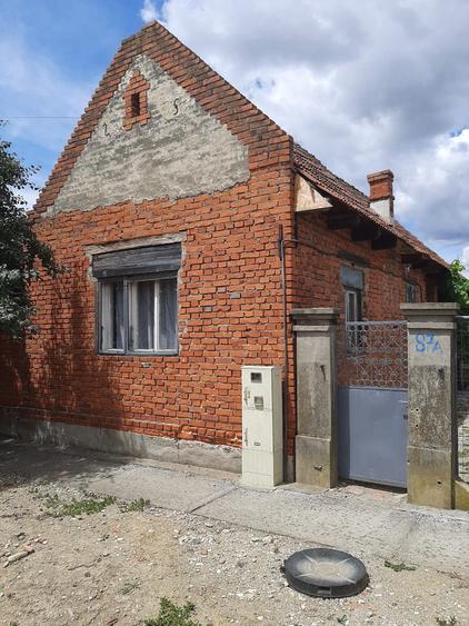 Casă cu 2 camere în Central