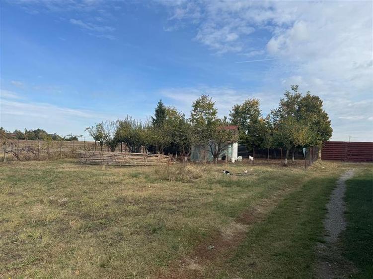Teren Construcții intravilan de 3000 mp, în Central