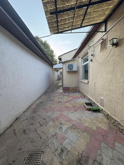 Casă individuală cu 6 camere cu Canalizare în Coiciu
