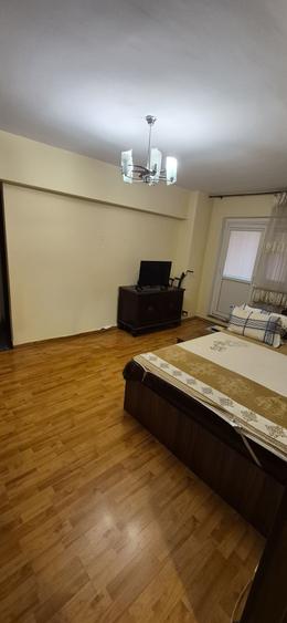 Apartament cu 3 camere, mobilat în 1 Decembrie 1918