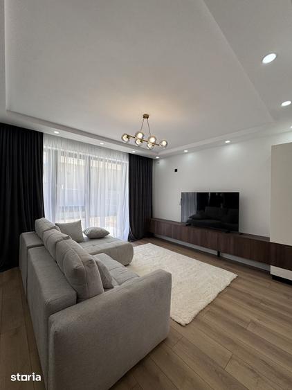 Casă cu 4 camere cu Teren 330 Mp în Central