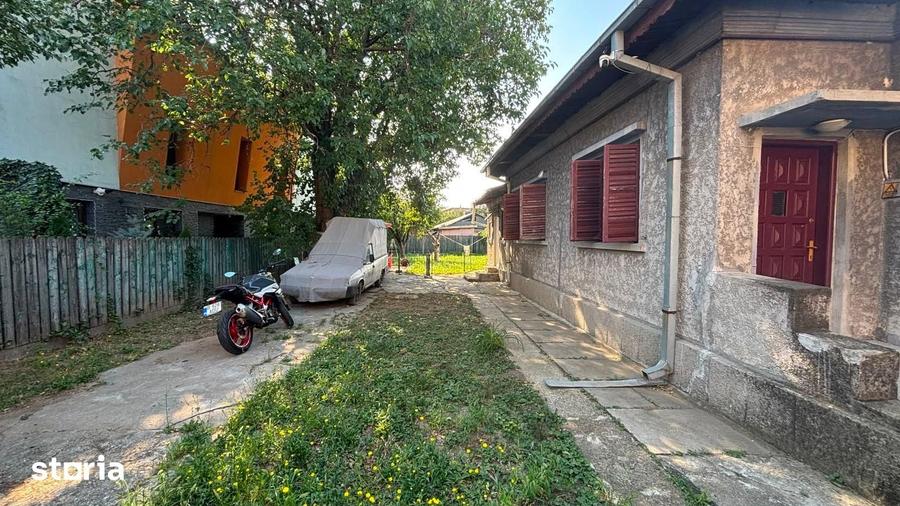 Casă cu Teren 500 Mp în Rahova