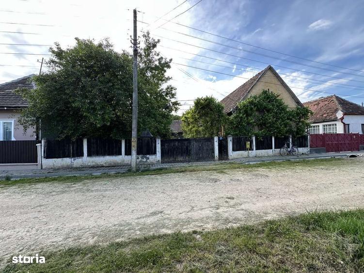 Casă cu 3 camere în Crăiești