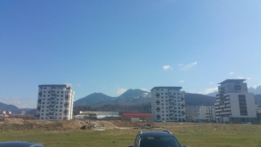 Teren Construcții intravilan de 900 mp, în Noua