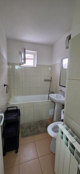Apartament cu 2 camere semidecomandat în Nufărul
