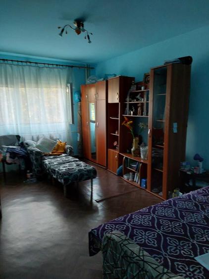 Garsonieră decomandată în Exterior Vest