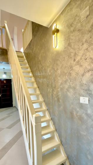 Apartament cu 3 camere semidecomandat în Dâmbovița