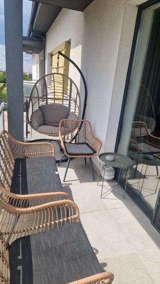 Apartament cu 2 camere semidecomandat în Dumbrăvița