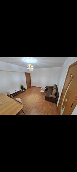 Apartament cu 2 camere semidecomandat în Radu Negru