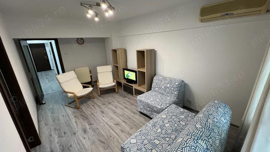 Apartament cu 3 camere semidecomandat în Lujerului