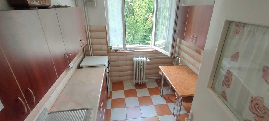 Apartament cu 2 camere nedecomandat în Titan