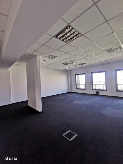 Spațiu comercial, de 49 mp, în Central