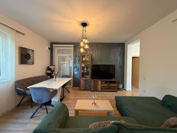 Apartament cu 2 camere decomandat în Dumbrăvița