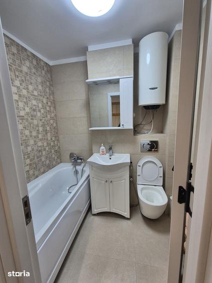 Apartament cu 2 camere decomandat în Tei