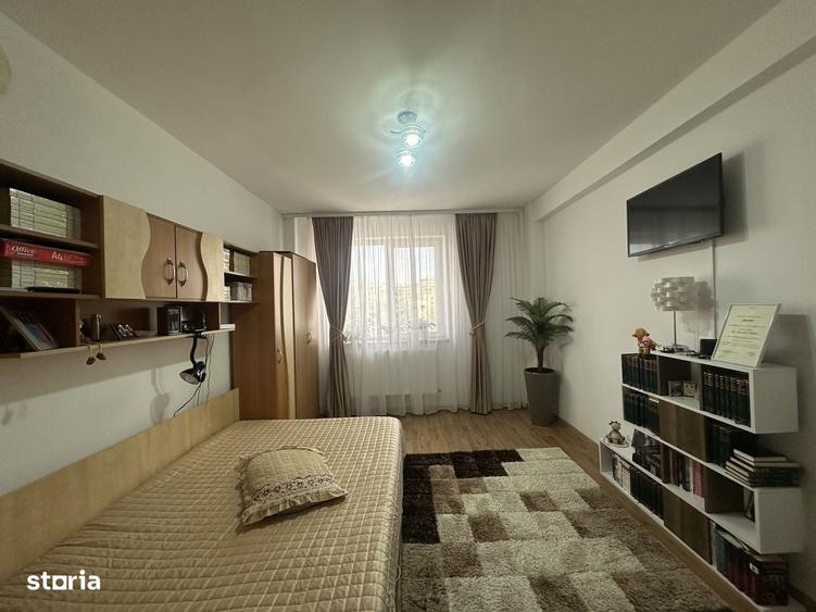 Apartament cu 3 camere decomandat în Cantacuzino