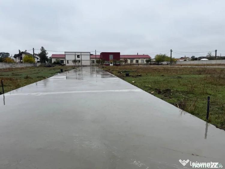 Teren de 9498 mp, în Central