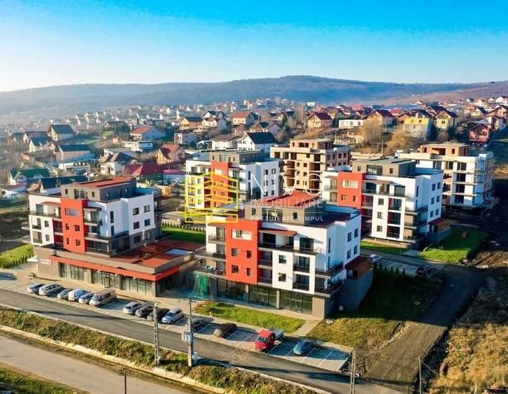 Apartament cu 3 camere decomandat, mobilat în Livezeni