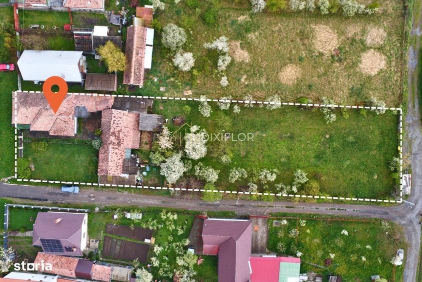 Casă cu 3 camere decomandat în Șieu