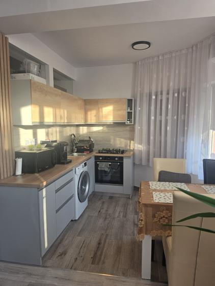 Apartament cu 2 camere semidecomandat în Paleu