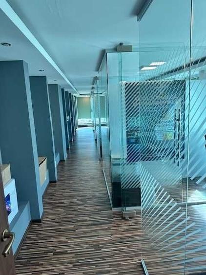 Spațiu comercial, de 160 mp, în Centrul Civic