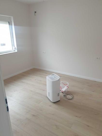 Casă cu 4 camere cu Teren 300 Mp în Central