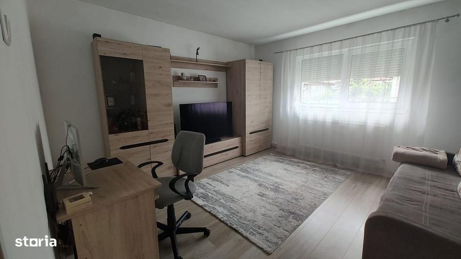 Casă cu 2 camere cu Teren 360 Mp în Ceangăi