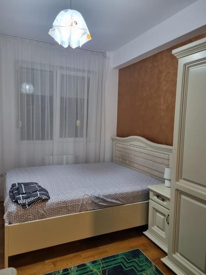 Apartament cu 2 camere decomandat în UTA