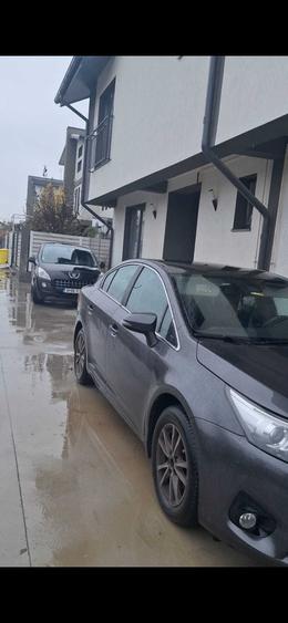 Casă cu 4 camere în Domnești