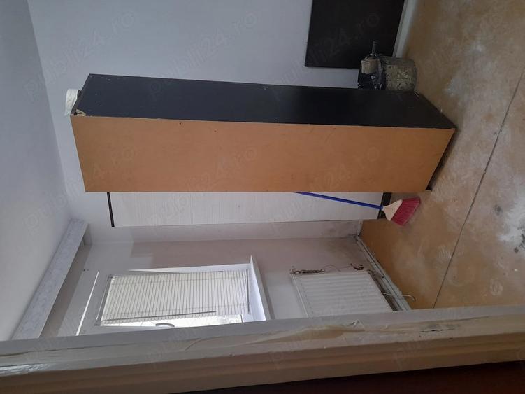 Apartament cu 3 camere nedecomandat în Rahova
