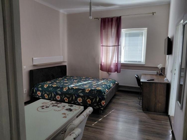 Inchiriez apartamenr 2 camere Mazepa parter - 1