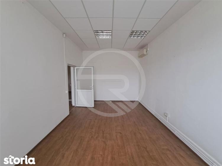 Spațiu comercial, de 1,500 mp, în Gruia