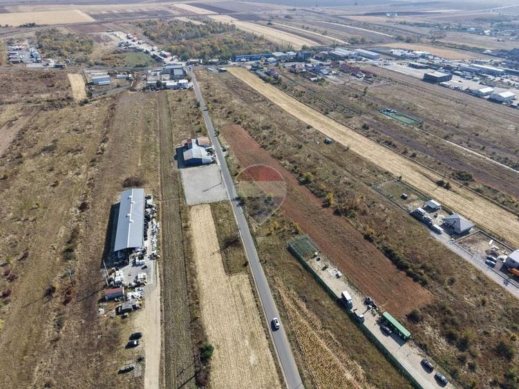 Teren agricol intravilan de 4900 mp, în Albota