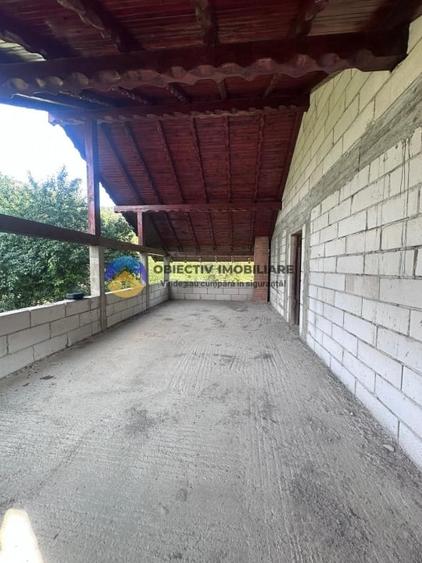 Casă individuală cu 5 camere cu Teren 1688 Mp în Pângărăcior