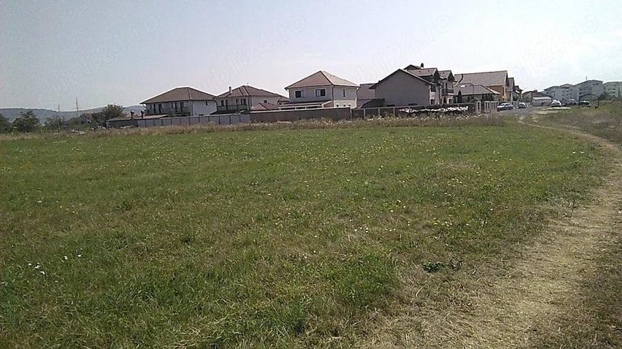 Teren de 4853 mp, în Tineretului
