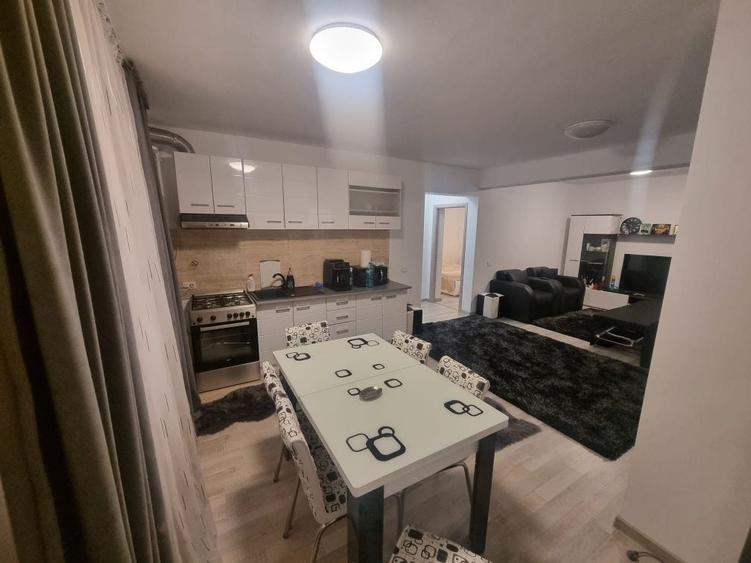 Apartament cu 3 camere în Popoveni
