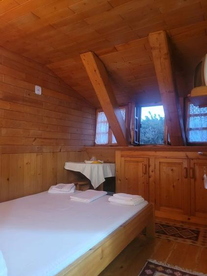 Hotel/Pensiune, de 400 mp, în Sat Vacanță